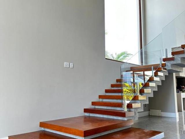 Casa 4 Dormitórios Bairro Itapeva