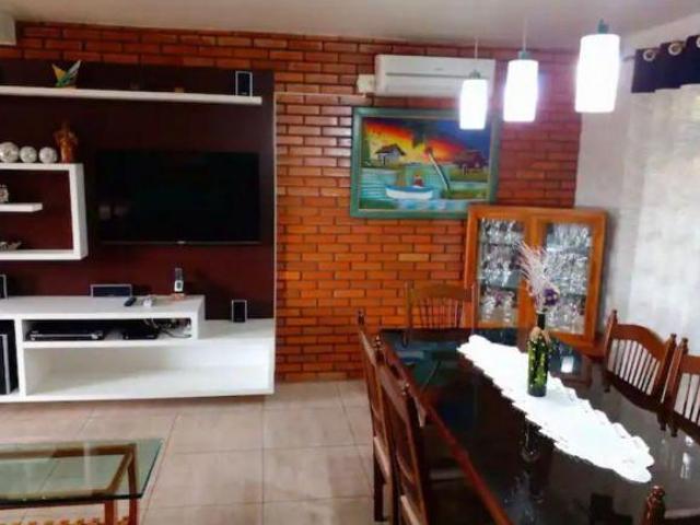 Casa 4 Dormitórios Bairro Palace Hotel