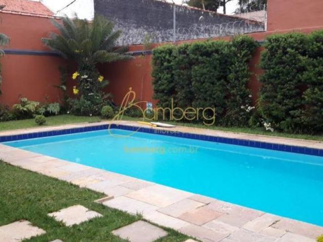 Casa 4 dormitórios, sendo 2 suítes e piscina no Bolsão de Interlagos