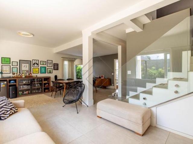 CASA 4 DORMS 191 M² E 257M² DE TERRENO COM LAZER NO REGIÃO DA HÍPICA