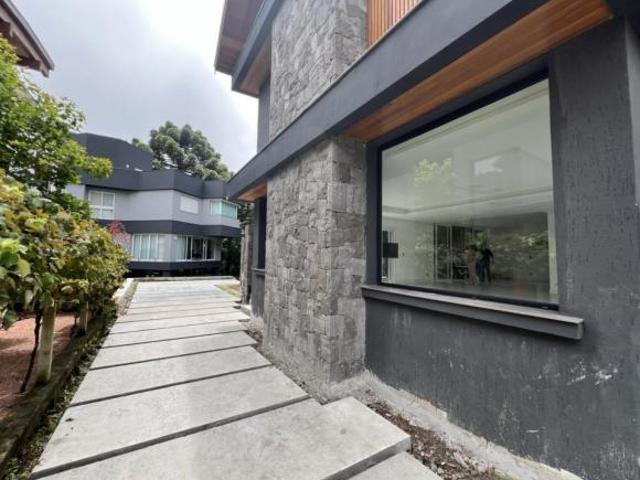 Casa 4 ou + dorm. em Condomínio Bairro Aspen Mountain