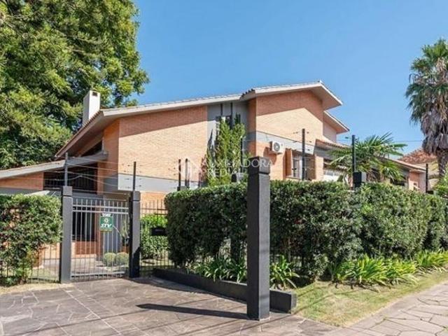 Casa 4 suítes no bairro Vila Assunção