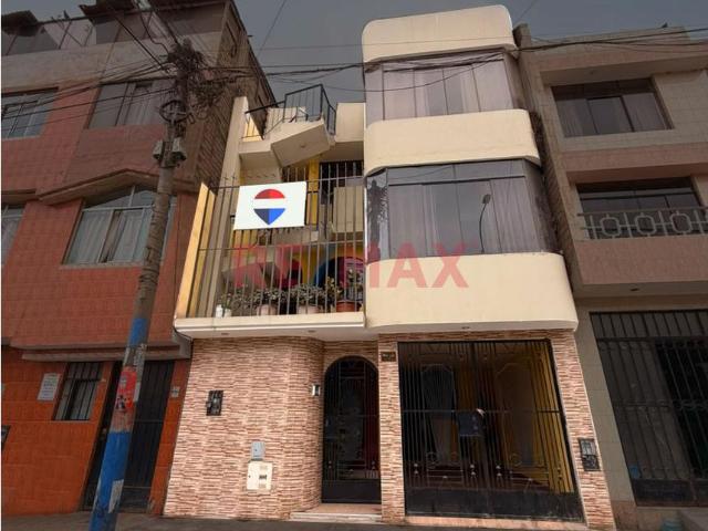 Casa 4 Pisos En Venta