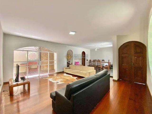 Casa, 4 quartos, 1 suite, 6 vagas