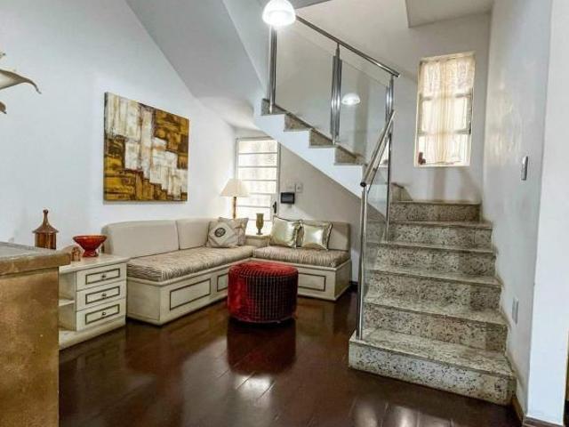 Casa, 4 quartos, 2 suites, 2 vagas