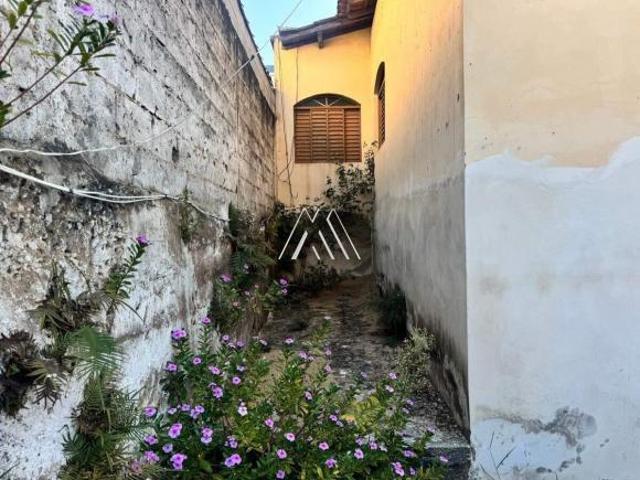 Casa 4 quartos à venda no Lourdes em Itaúna/MG
