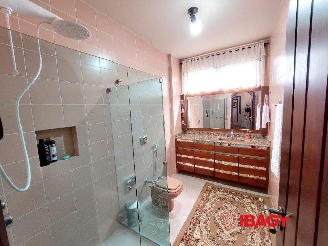Casa 4 Quartos Centro 410m²