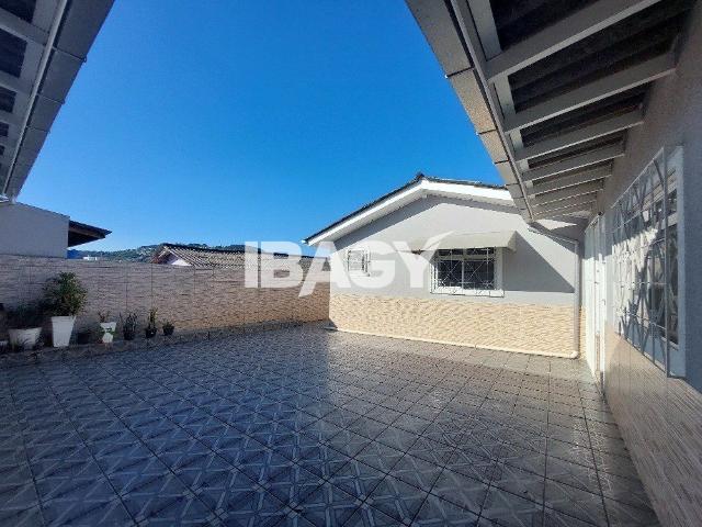 Casa 4 Quartos Forquilhinha 136m²