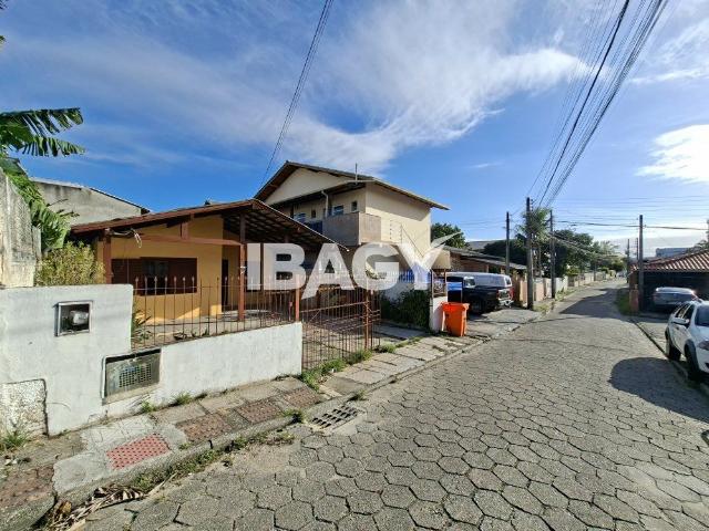 Casa 4 Quartos Ingleses Do Rio Vermelho 131m²