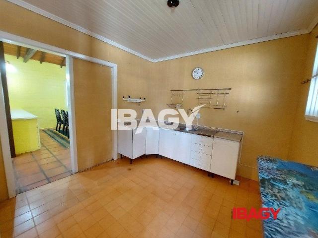 Casa 4 Quartos Ingleses Do Rio Vermelho 302m²