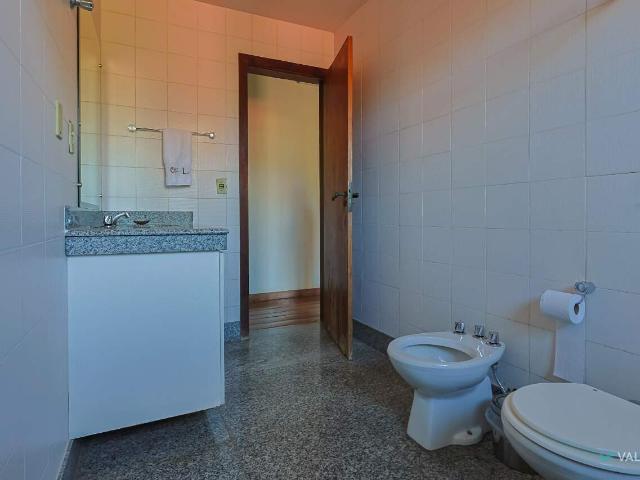 Casa 4 quartos para aluguel no Santa Lúcia