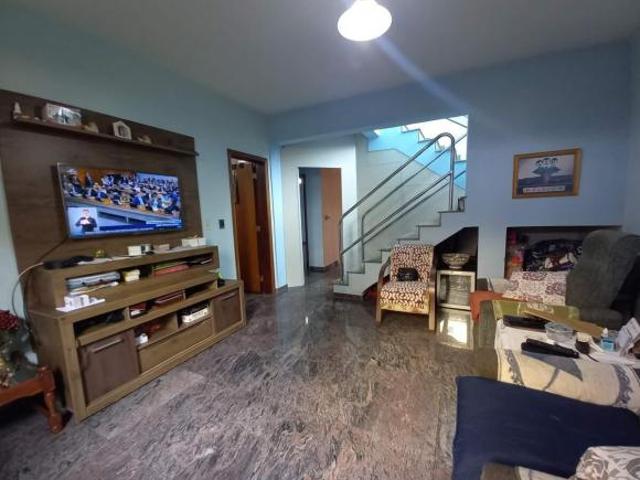 Casa 4 quartos, suíte com varanda e 3 vagas à venda Guarani