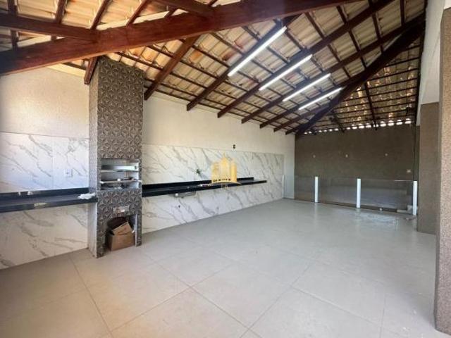 Casa 4 Quartos, Suíte, Lavabo, Área Gourmet Ampla, 235m² R$ 320 Mil com Habite se