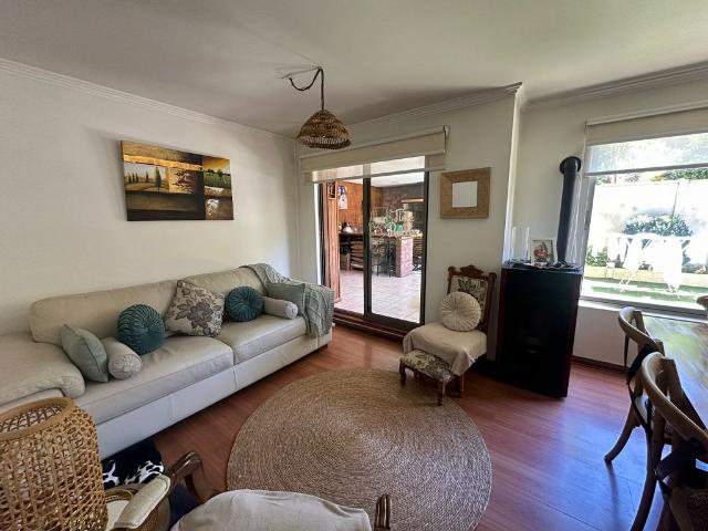Casa 4d+4b+2e a pasos de laguna grande, san pedro