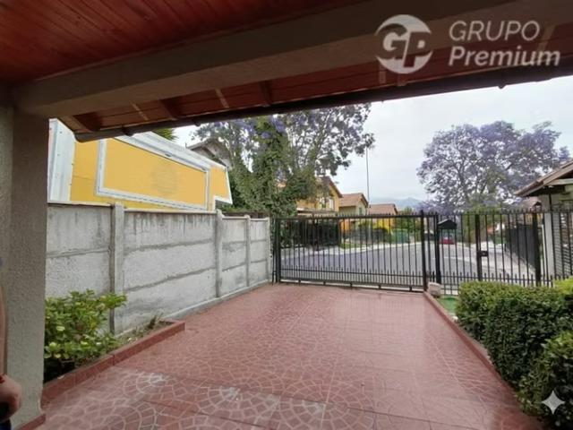 Casa 4D 3B + 2 Estac. En Ciudad de los Valles Pudahuel | 4 dormitorios por 7600.00 en Pudahuel