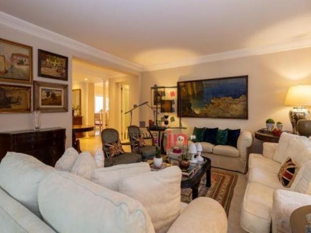 Casa 550 m² 3 suítes terreno de 663 m² 4 vagas Venda por R$ 6.000.000 Pacaembu São Pau