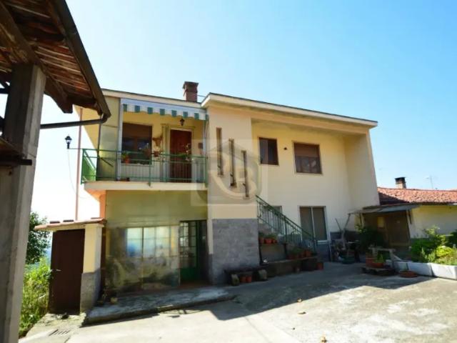 Casa 5 camere da letto, Pino D'asti Piedmont 14020 DS94383818