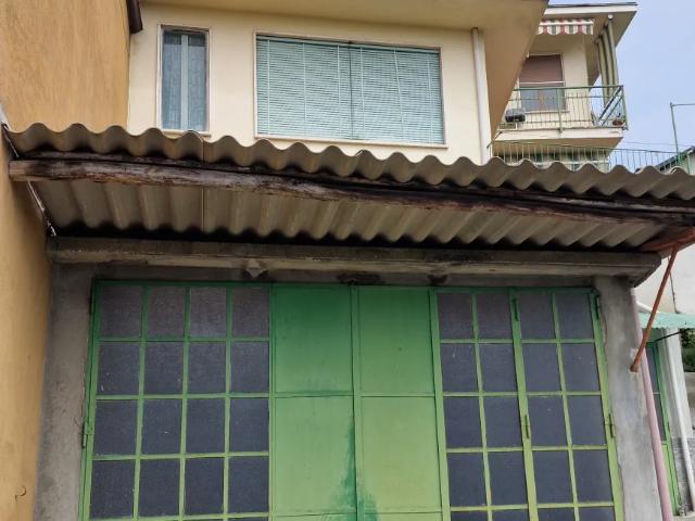 Casa 5 camere da letto, Pino D'asti Piedmont 14020 ES94383818