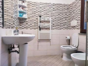 Casa 5 camere da letto, Roma Roma ES103428394