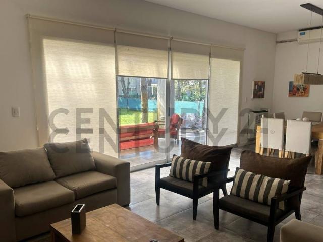 CASA 5 AMBIENTES EN LA HERRADURA ALQUILER ANUAL