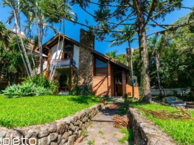 Casa 5 dorm + loft separado e terreno adjacente no Boa Vista, 4 vagas