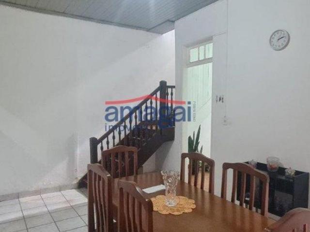 Casa 5 dormitorios, 1 banheito e 2 salas, Centro de Jacareí
