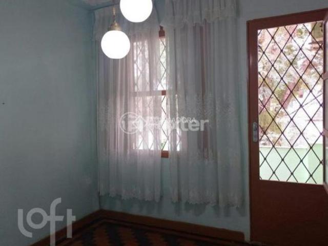 Casa, 5 dormitórios, 220 m², em Partenon