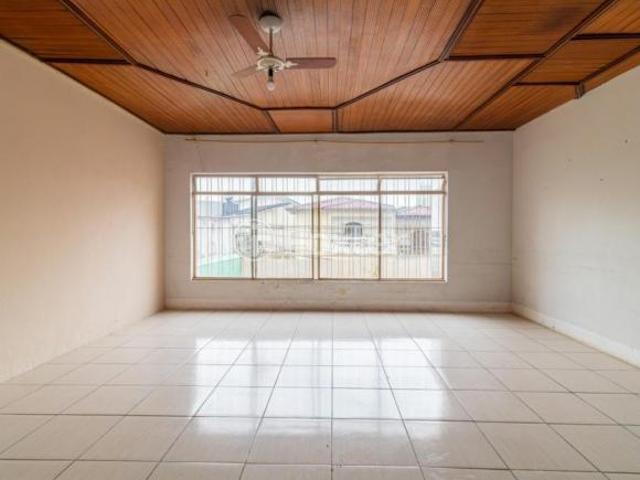 Casa, 5 dormitórios, 246 m², em Jardim Peri Peri