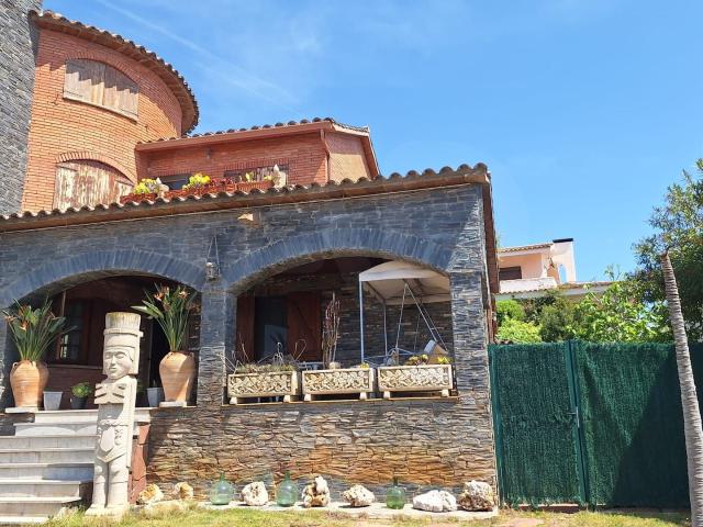 Casa 5 dormitorios 253.00 m2 253m² Roda de Bará