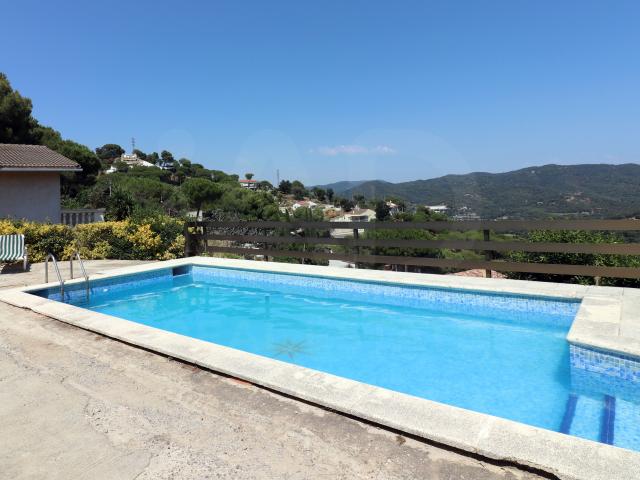 Casa 5 dormitorios 300 m2