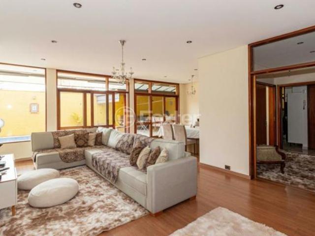 Casa, 5 dormitórios, 350 m², em Cidade São Francisco
