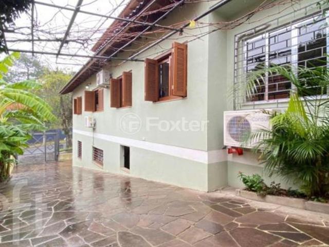 Casa, 5 dormitórios, 510 m², em Glória