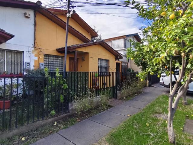 Casas Condominio 5 Dormitorios Los Nogales | 5 dormitorios por 5800.00 en Peñalolén