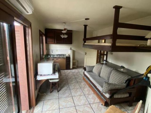 Casa 5 Dormitórios Bairro Centro