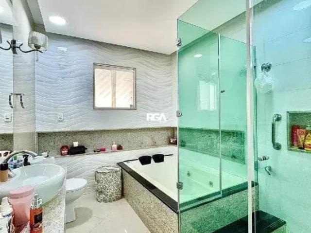 Casa 5 Quartos 1 Suíte Máster – 226m² Construídos – 360m² de Terreno – 4 Vagas – Dona Clara, BH