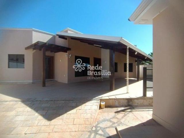 CASA, 5 QUARTOS, 2 SUÍITTES, 3 BANHEIROS, 350 m², LOTE 800m², AV CONTORNO, VICENTE PIRES