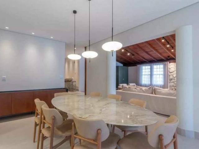 Casa, 5 quartos, 2 suites, 6 vagas