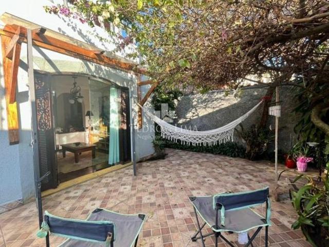 Casa 5 quartos, 3 vagas com edícula na Vila Carrão