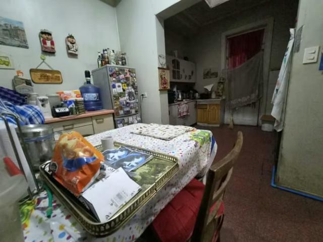 Casa 5D+2B, a 1 cuadra de plaza de Melipilla | 5 dormitorios por 329900. 00 en Melipilla