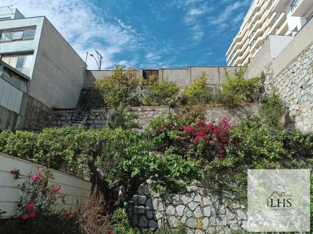 Casa 5D en Recreo con Patio para Mascotas y Excelente Terreno