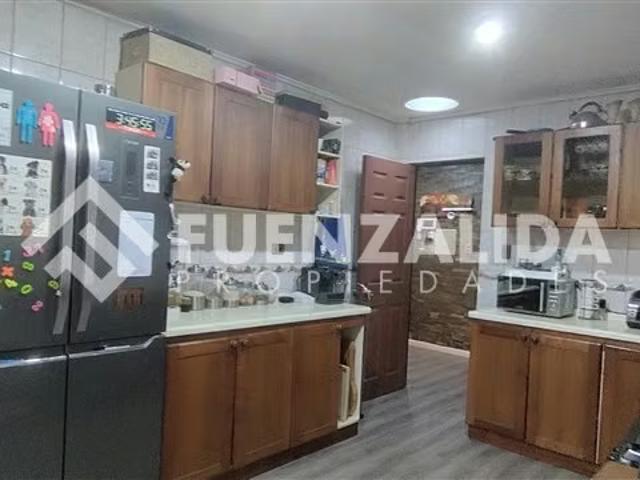 Casa 5d 3b Sor Vicenta Los Ángeles | 5 dormitorios por 10000.00 en Los Ángeles
