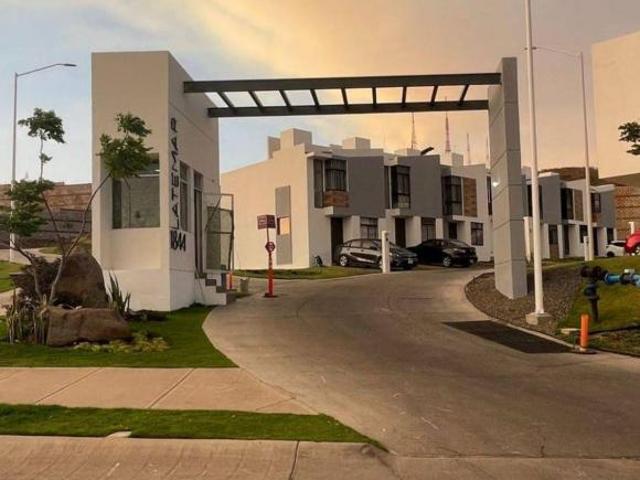 Casa 67 dentro de periferico, en coto privado, zimalta residencial, tlaquepaque