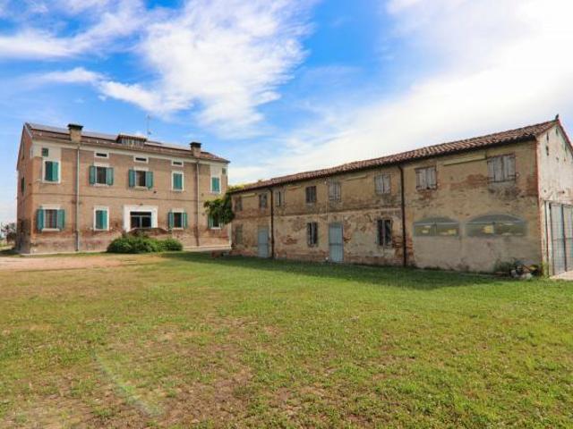 Casa 6 camere da letto, Gonzaga Mantua ELS88540149