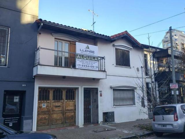 Casa 6 ambientes con jardín y cochera ALQUILER COMERCIAL Quilmes Centro