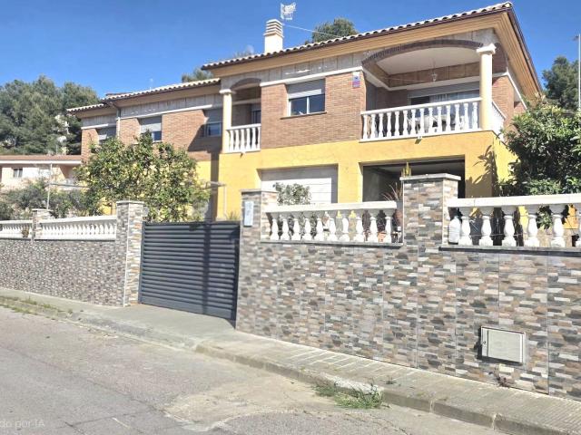 Casa 6 dormitorios 144 m2