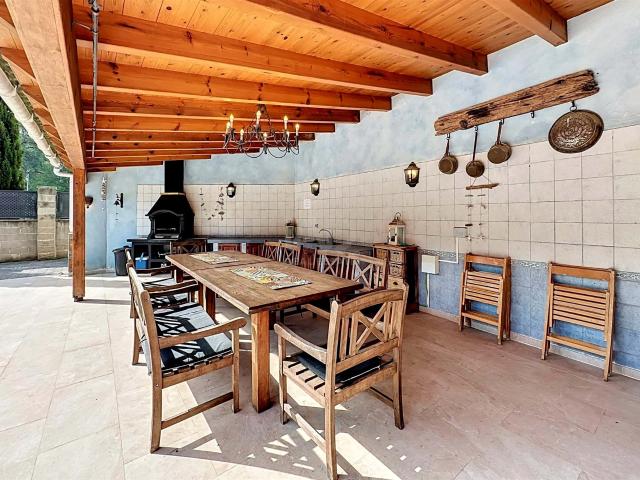 Casa 6 dormitorios 200 m2 360m² Olivella