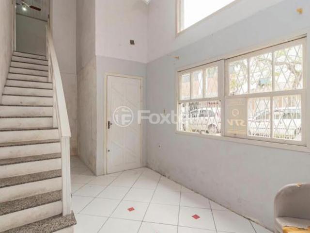 Casa, 6 dormitórios, 75.05 m², em Nossa Chácara