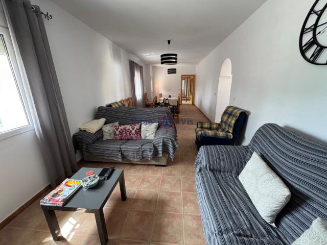 CASA 6 DORMITORIOS ZÚÑIGA