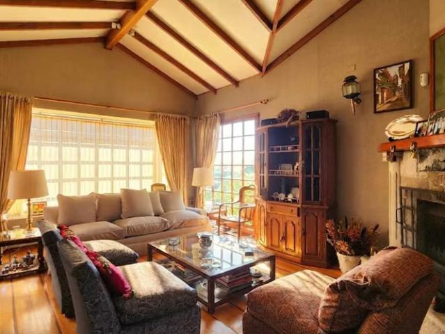 Casa 6D/4B/5E/2Bod Terraza y quincho Peñuelas 1788 | dormitorios por 13500.00 en Coquimbo