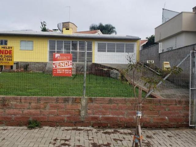 Casa à venda no Centro